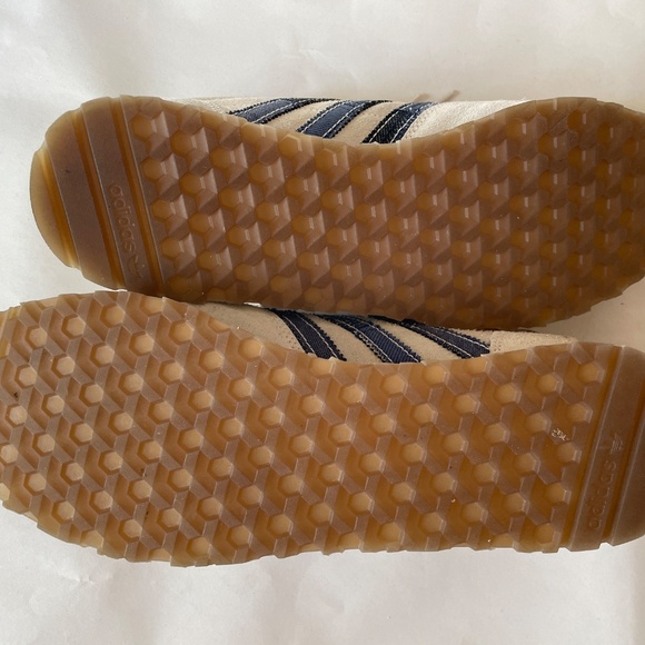 ADIDAS END Bodega White Suede Lowtop Sneakers  Men Size-10.5 - Picture 8 of 8